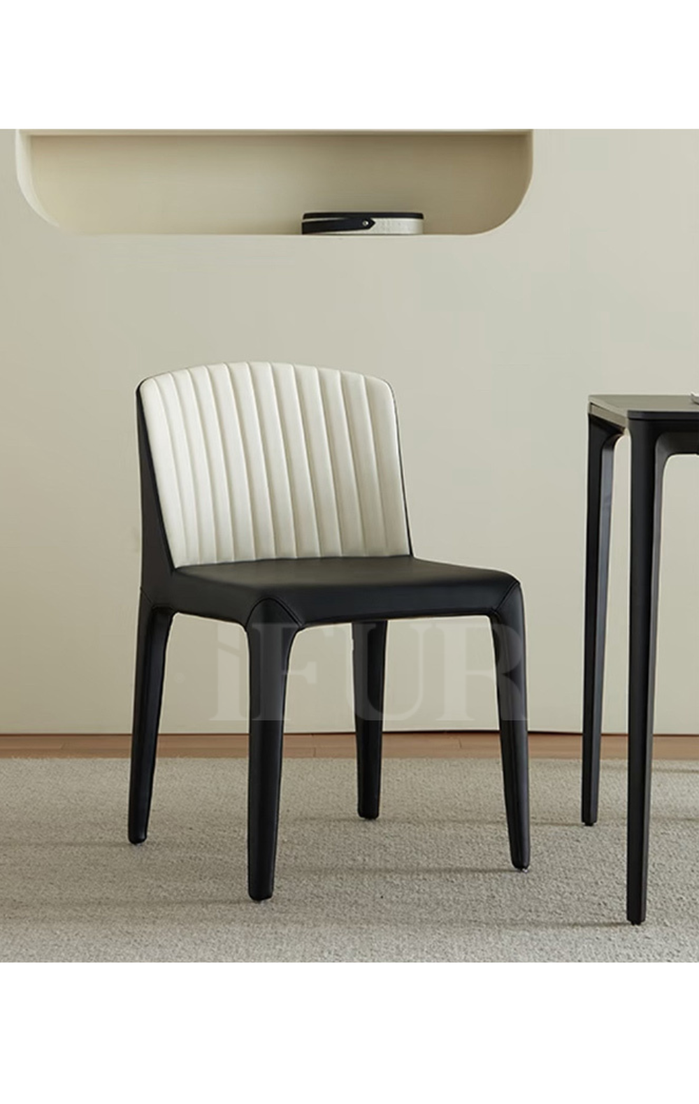 Vero Classic Dual-Tone Side Chair