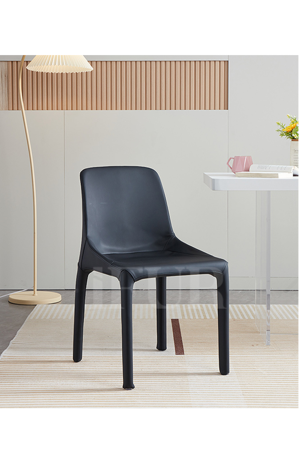NoirEdge Chair