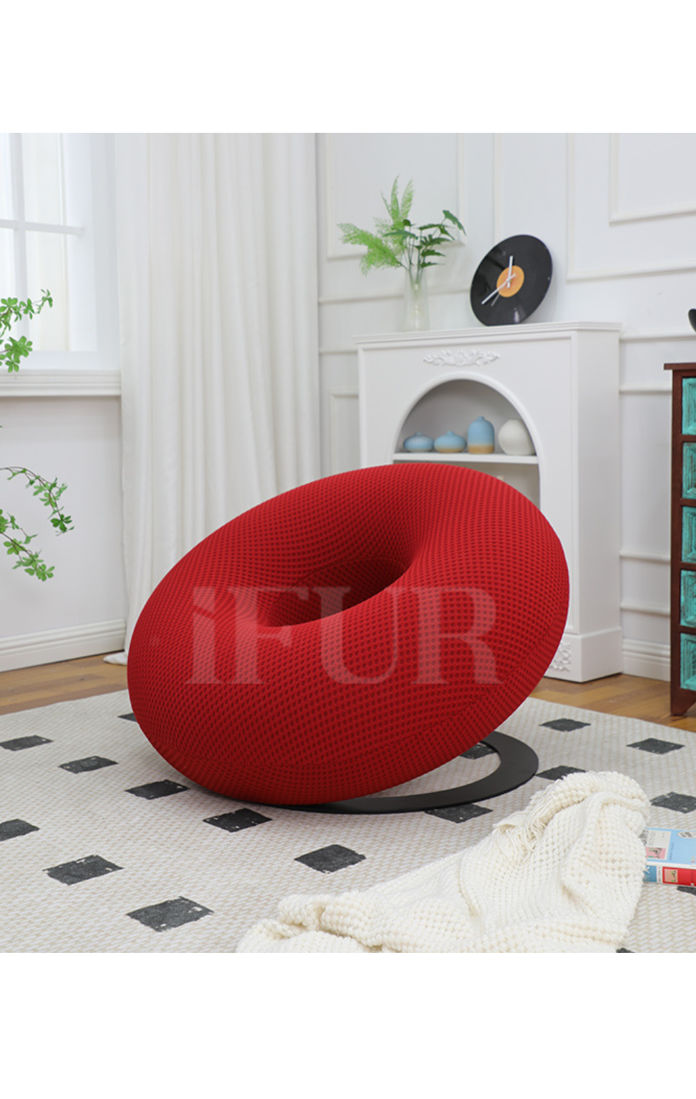 Hug Ring Lounge Chair
