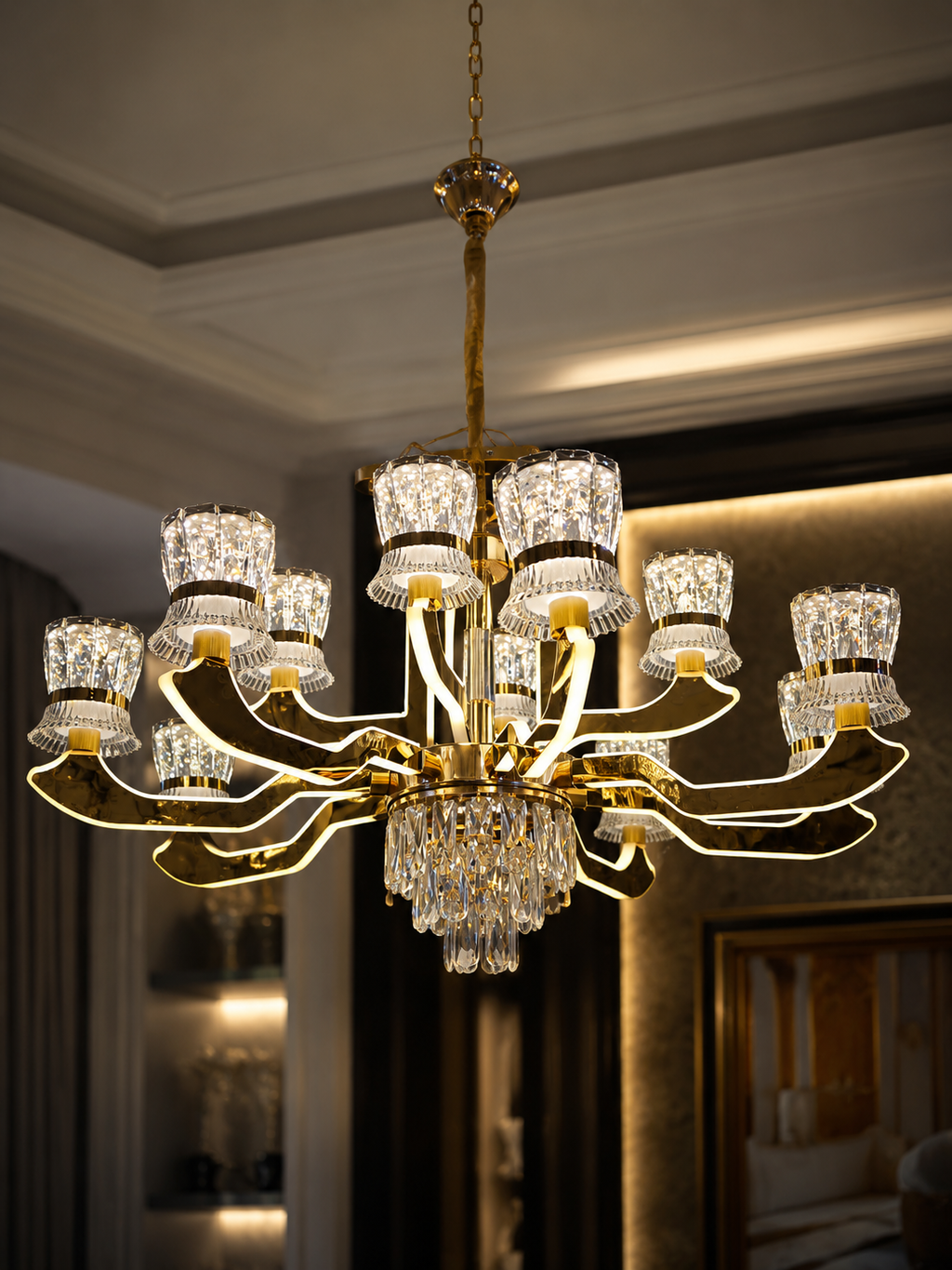 The Valerisse Crown — Luxury Gold Crystal Chandelier