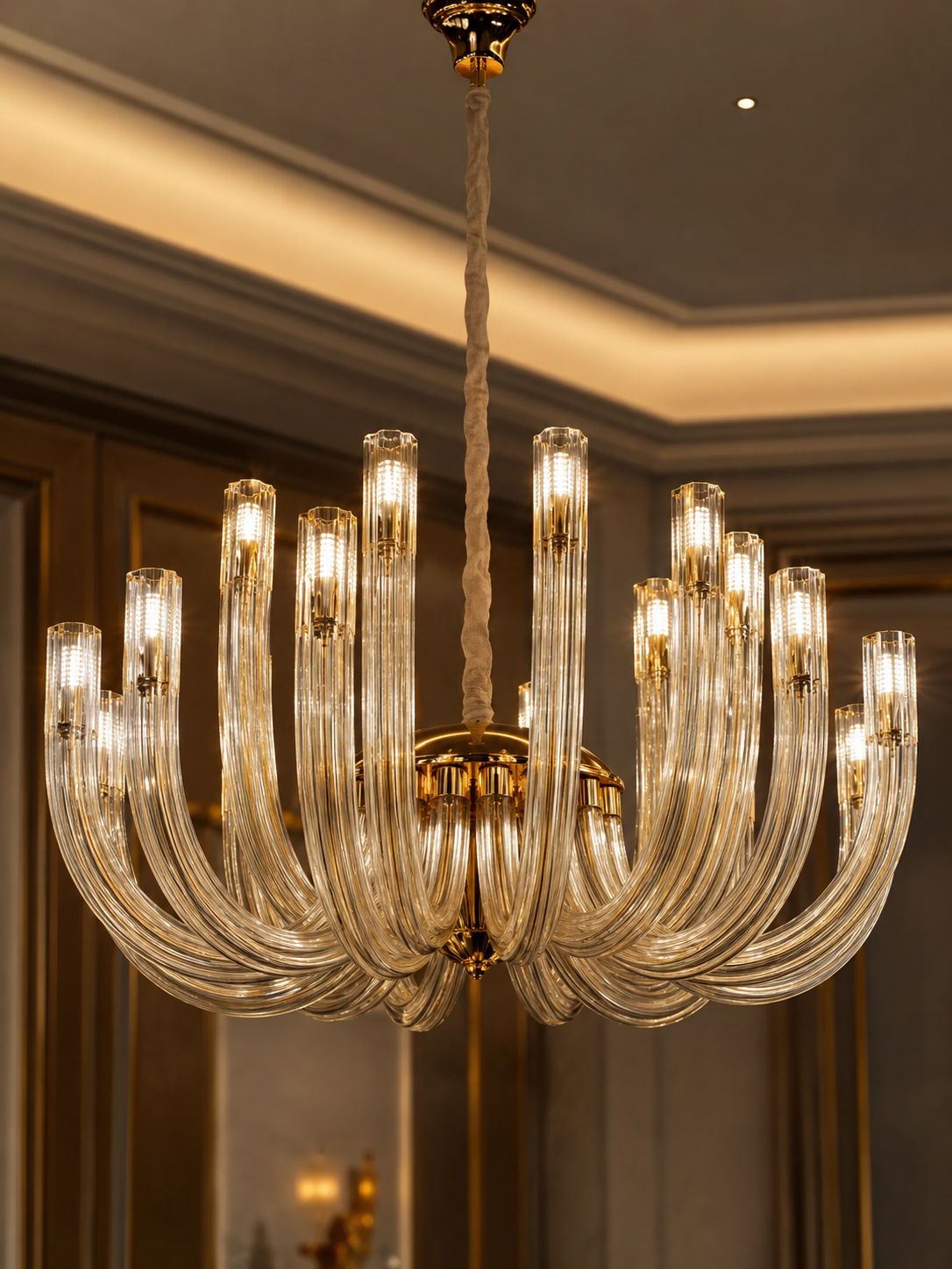 The Elvaron Chandelier — Luxury Sculptural Glass Multi-Arm Chandelier