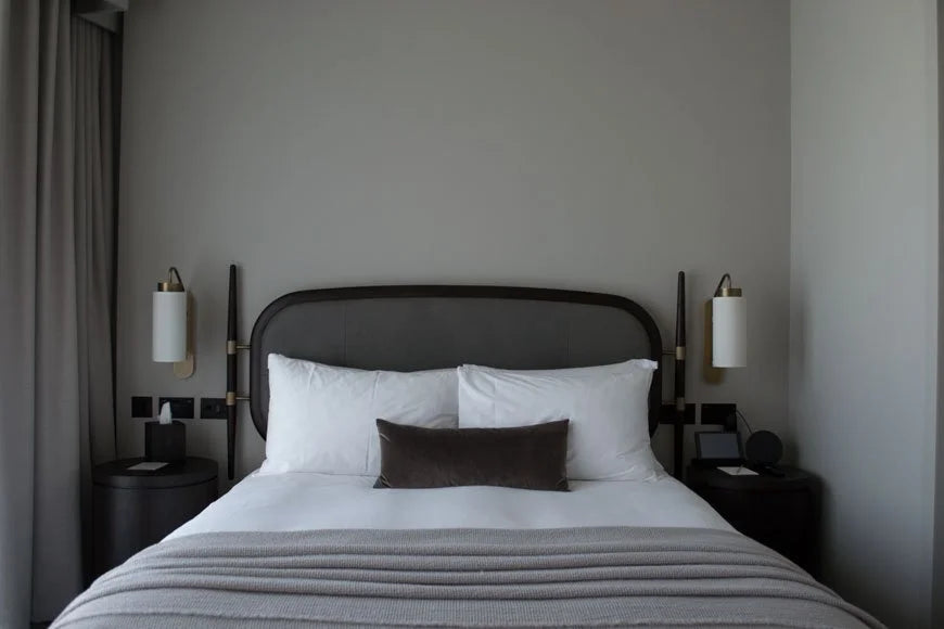 Milio Contemporary Traditional Fushion Bed