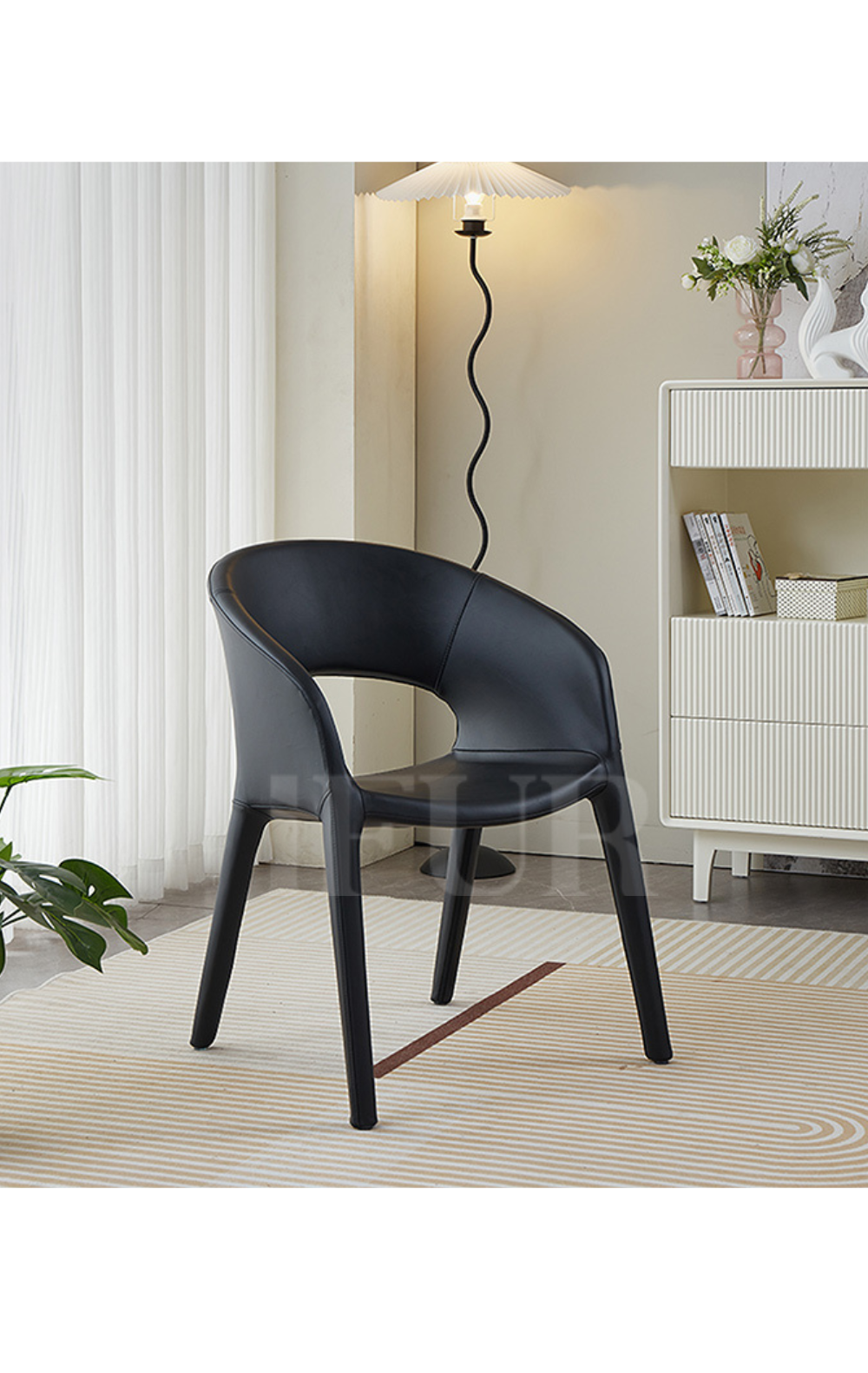 Raven Curve Arm Chair