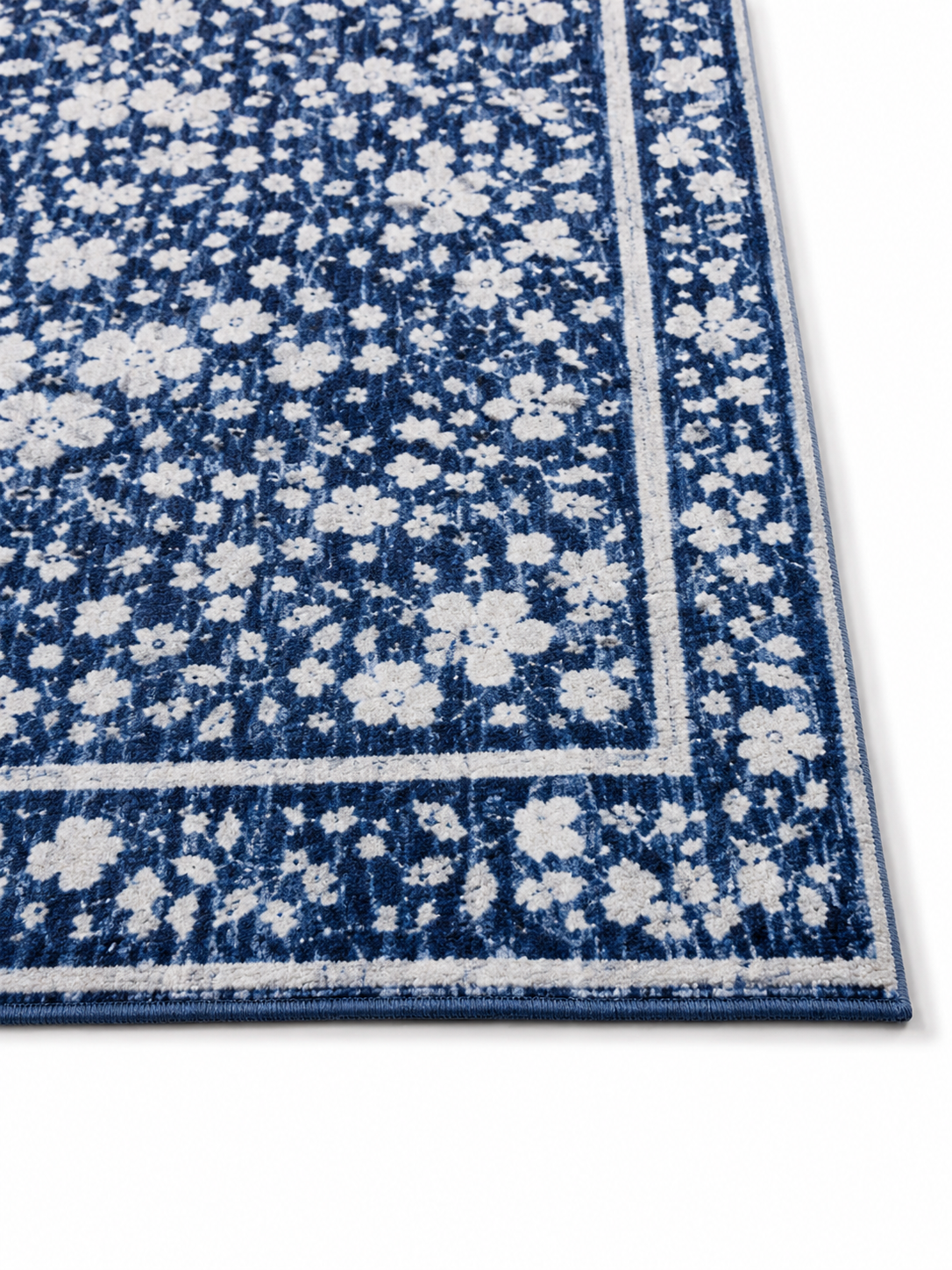 The Fleura Rug — Luxury Floral Polyester Rug