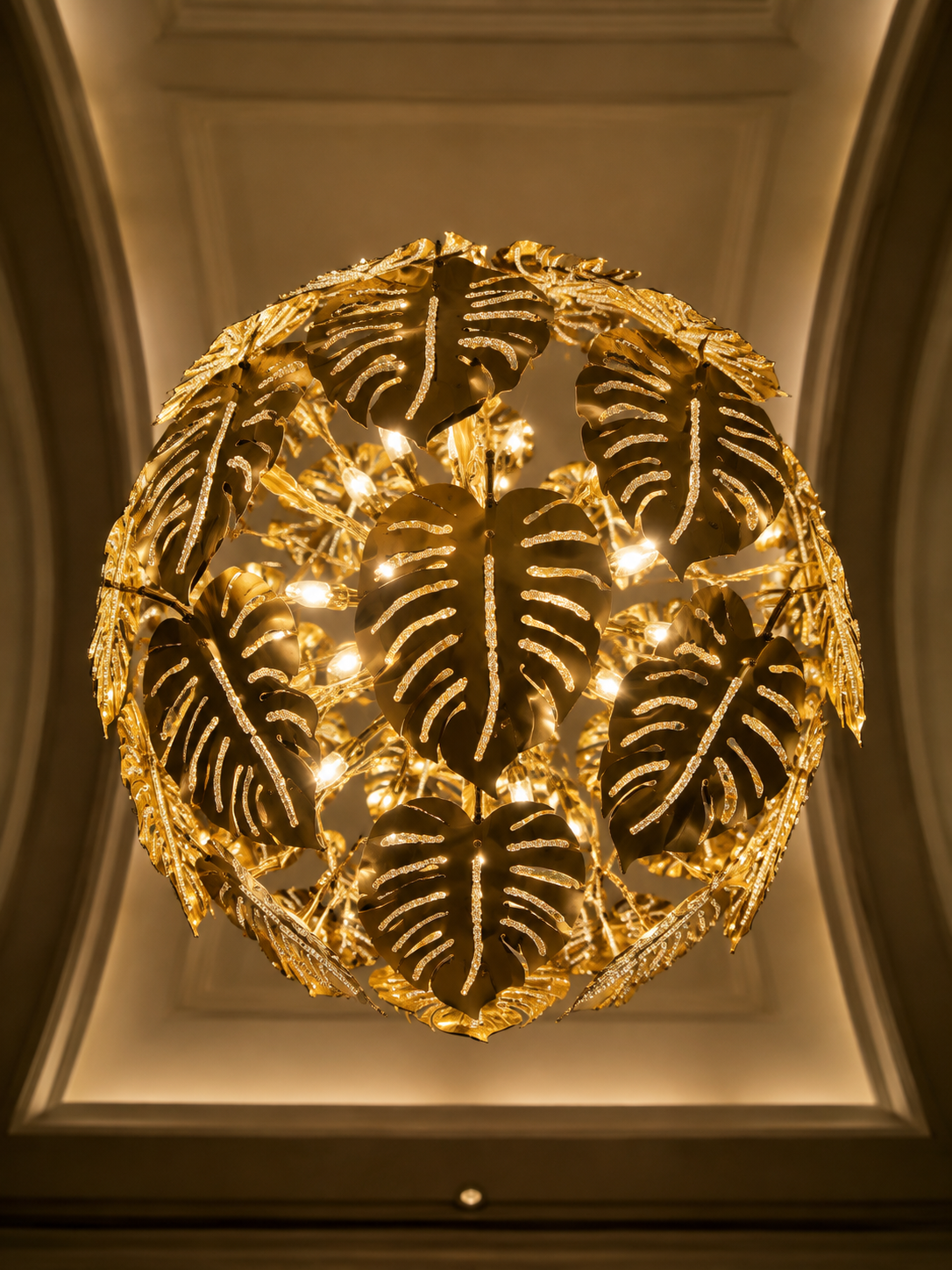 The Jivara Bloom — Luxury Gold Botanical Leaf Chandelier