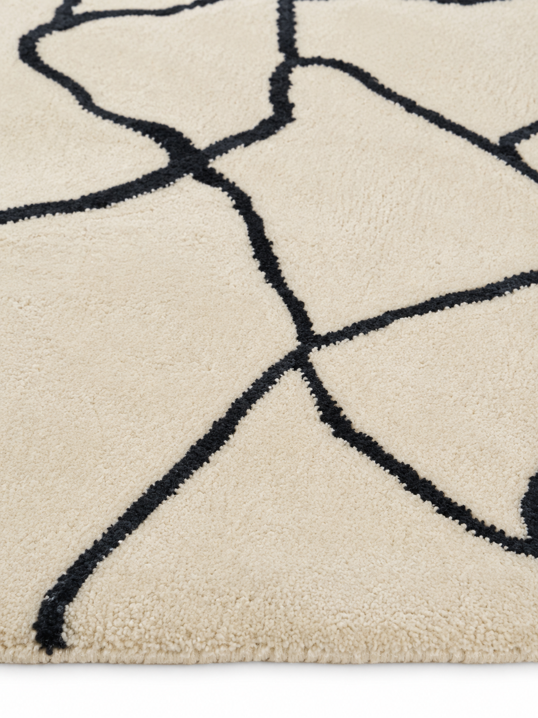 The Noir Vein Rug — Luxury Abstract Designer Area Rug