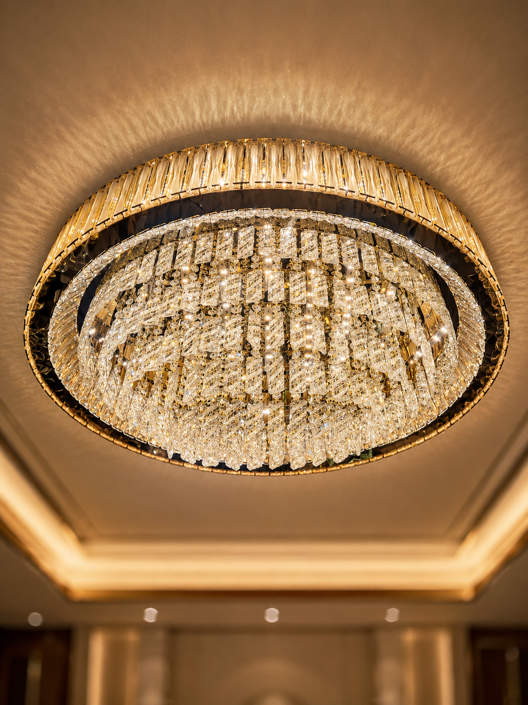 The Kivelle Chandelier — Luxury Crystal Ring Cascade Chandelier